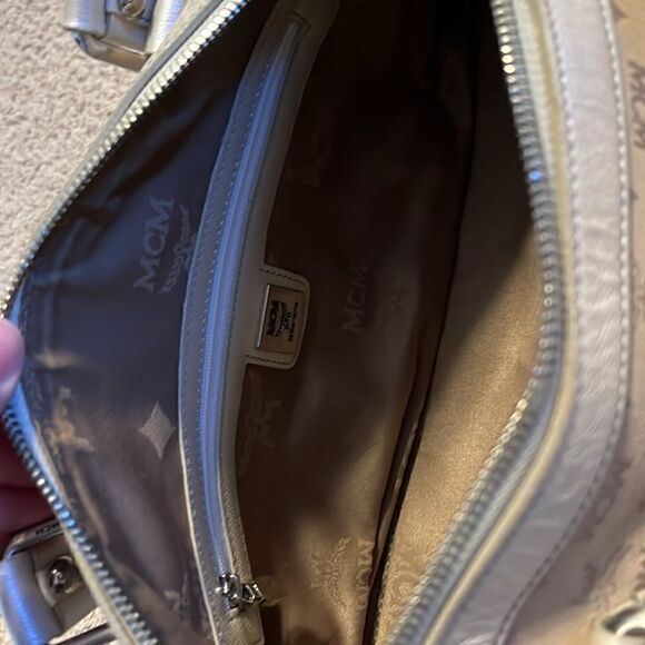 MCM MUNCHEN FABRIC SATCHEL - Picture 9 of 14